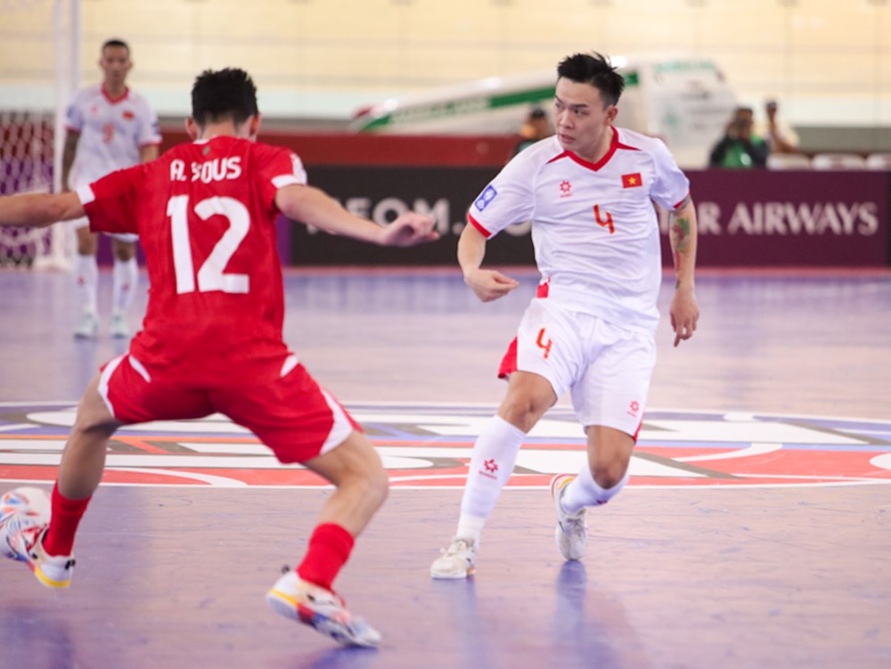 Thắng trận thứ hai liên tiếp, đội tuyển Futsal Việt Nam đặt một chân vào tứ kết giải châu Á - ảnh 2