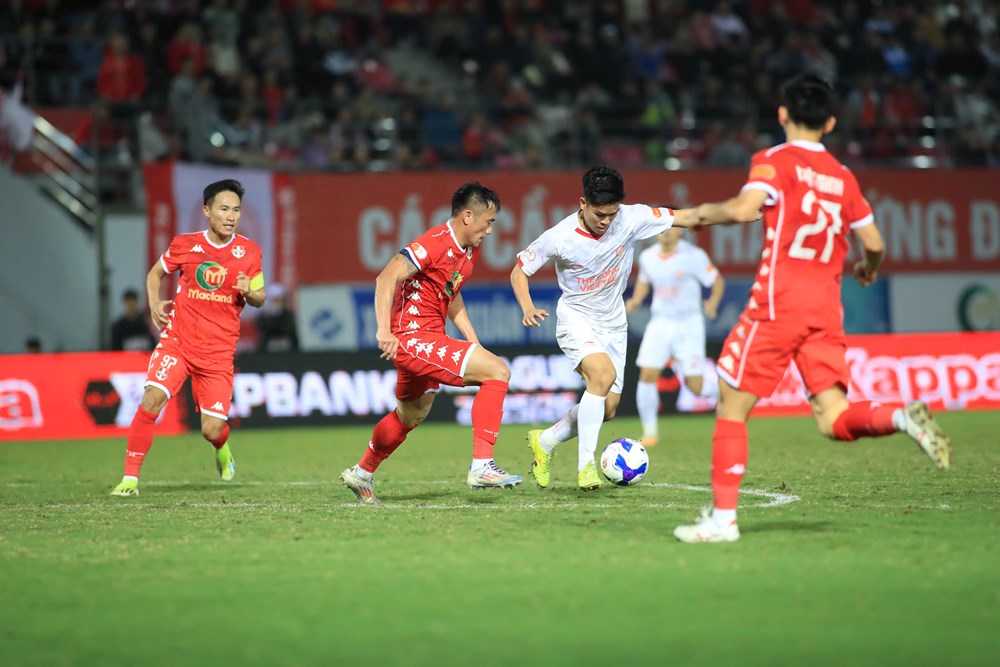 Bảng xếp hạng V.League mới nhất: CLB Hà Nội, Thể công Viettel nằm trong top 5 - ảnh 2
