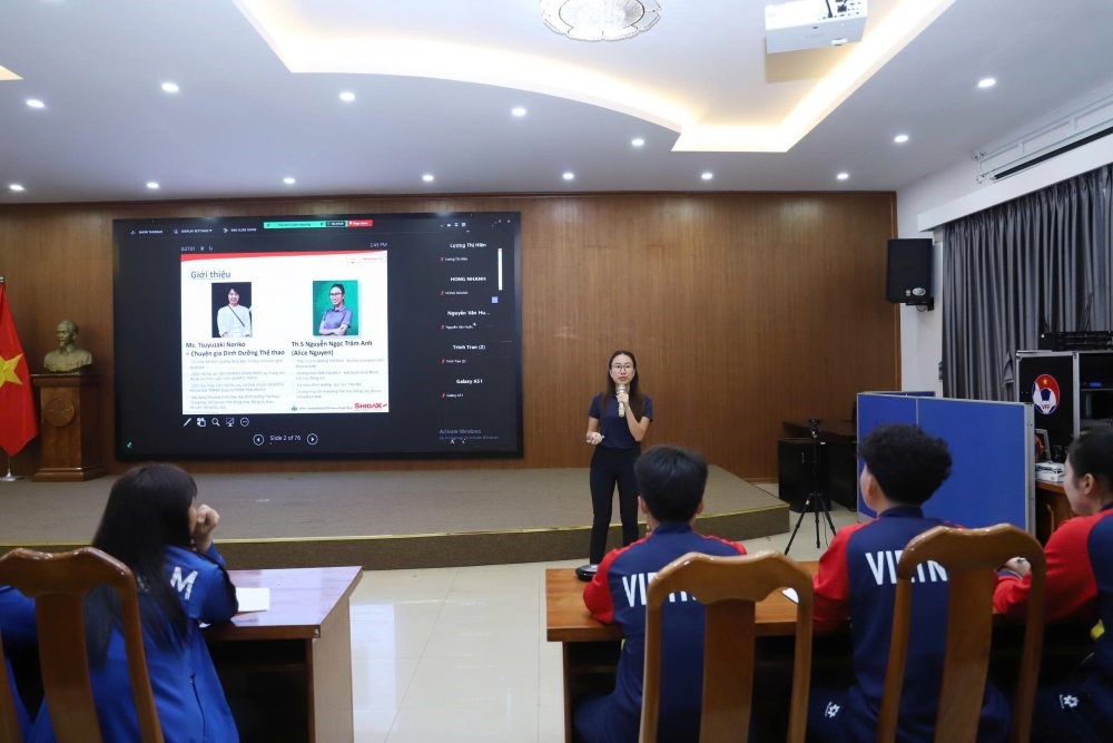 Trang bị kiến thức dinh dưỡng cho cầu thủ trẻ - ảnh 3