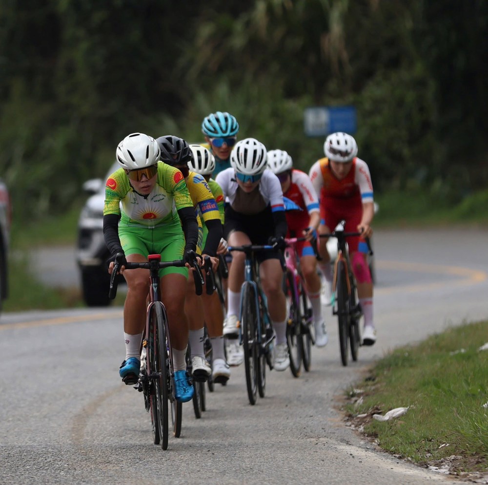 Khi những nữ cua-rơ toả sáng trên đường đua - ảnh 3