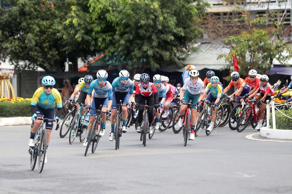 Thu Mai thắng chặng mở màn Giải xe đạp nữ quốc tế TP.HCM - ảnh 1