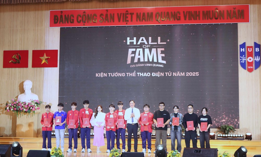 Vinh danh những dấu ấn nổi bật của thể thao điện tử Việt 2025 - ảnh 2