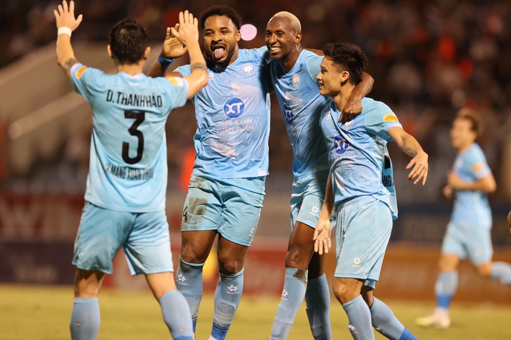 Xuân Son ghi bàn giúp Nam Định vào bán kết Cúp Quốc gia 2025/26 - ảnh 3