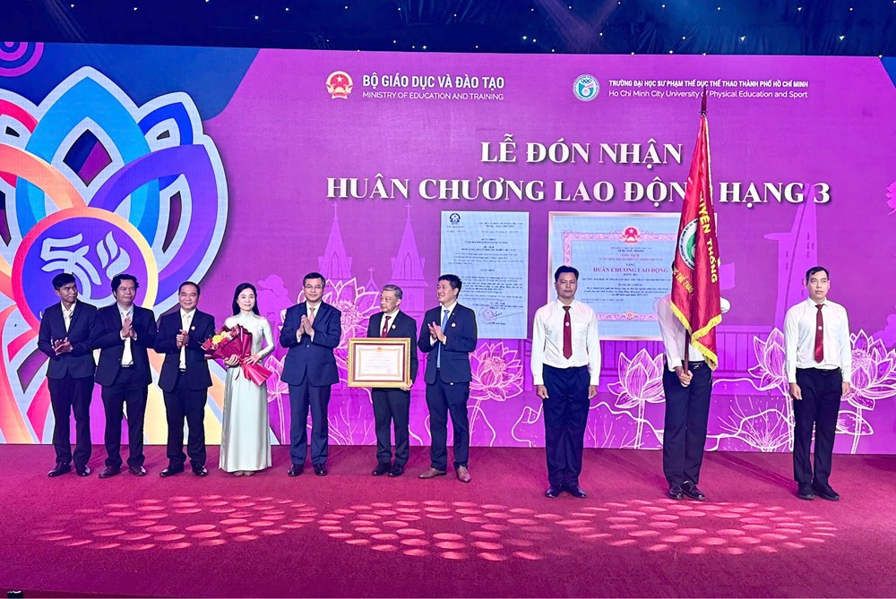 Trường Đại học Sư phạm TDTT TP.HCM kỷ niệm 50 năm thành lập - ảnh 1