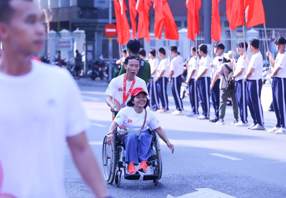 Sôi động Ngày chạy Olympic Vì sức khỏe toàn dân tại TP.HCM - ảnh 7