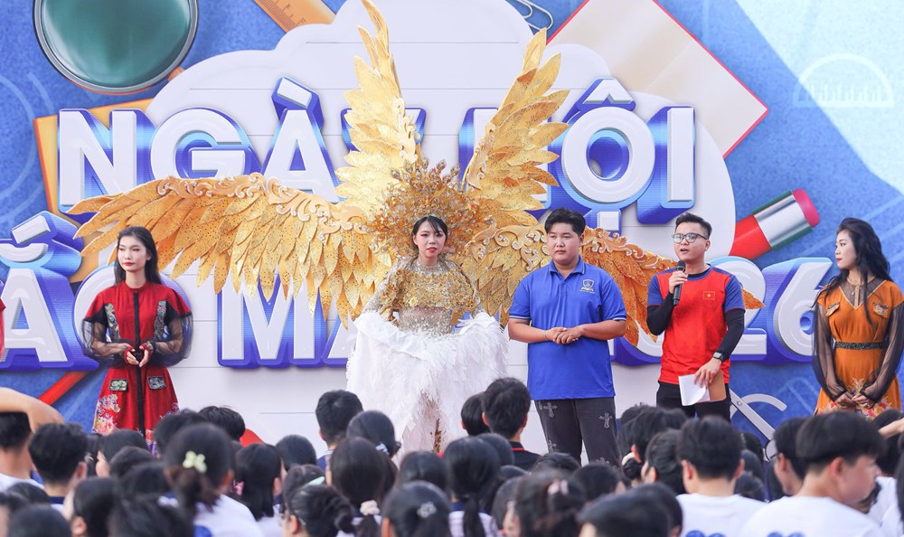 Khi sinh viên kể chuyện văn hóa bằng thời trang - ảnh 2