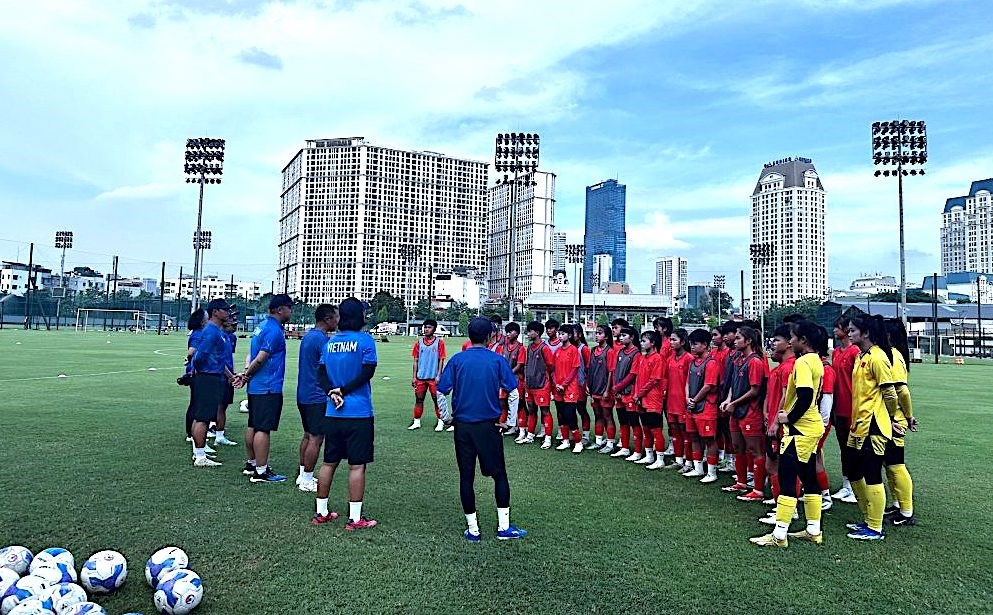 U17 nữ Việt Nam tập trung 30 cầu thủ, chuẩn bị cho vòng loại U17 nữ World Cup - ảnh 1