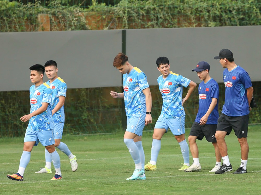 Trung vệ Đình Trọng nói gì khi trở lại đội tuyển Việt Nam sau hơn 3 năm? - ảnh 3