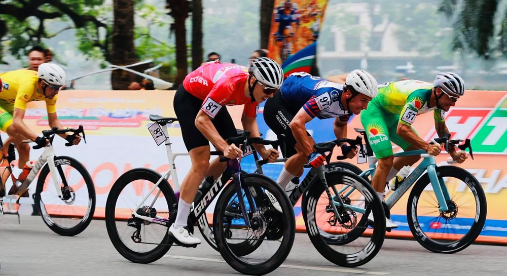 Áo vàng đổi chủ sau chặng 3 Giải xe đạp Cúp Truyền hình TP.HCM 2026 - ảnh 1