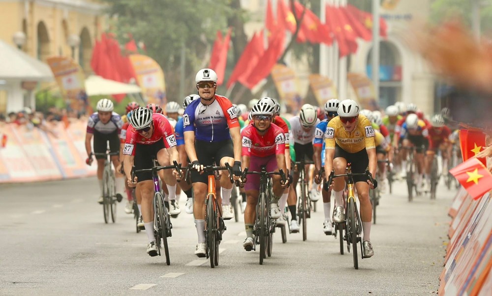 Áo vàng đổi chủ sau chặng 3 Giải xe đạp Cúp Truyền hình TP.HCM 2026 - ảnh 3