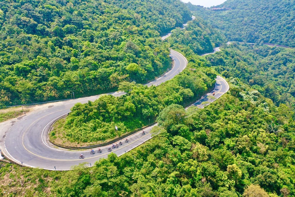 Các danh hiệu đổi chủ sau chặng đua chinh phục đèo Hải Vân - ảnh 1