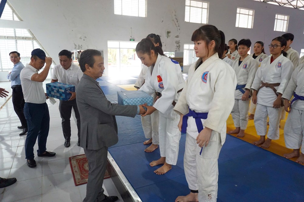 Thứ trưởng Hoàng Đạo Cương thăm và kiểm tra công tác huấn luyện tại Trung tâm Huấn luyện Thể thao Quốc gia - ảnh 5