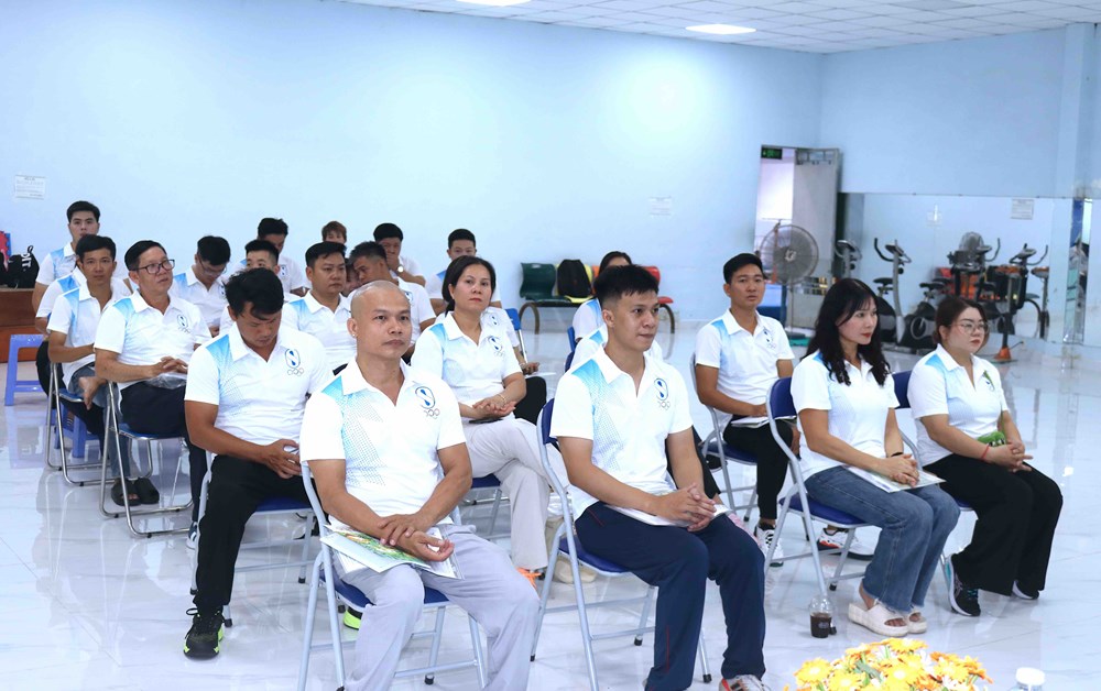 Khai mạc Khoá học kỹ thuật dành cho HLV, trọng tài TDDC - ảnh 2