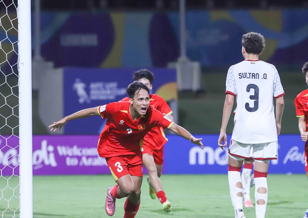 HLV Cristiano Roland nói gì sau khi giúp U17 Việt Nam đoạt vé dự World Cup? - ảnh 2