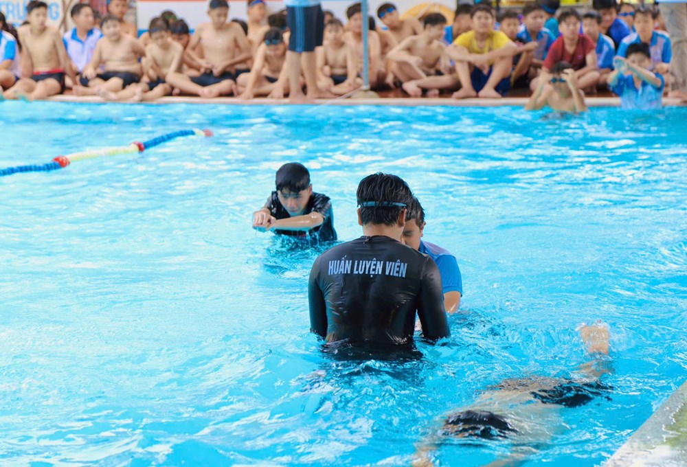 TP.HCM phát động toàn dân tập luyện môn bơi để phòng, chống đuối nước - ảnh 2