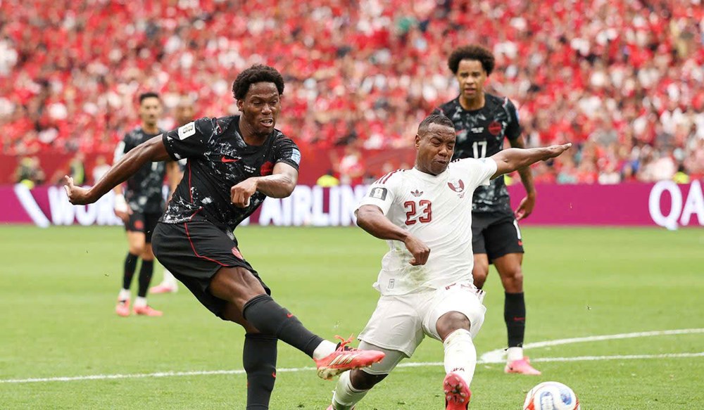 Sau Messi, chân sút Canada lập hat-trick thứ hai tại World Cup 2026 - ảnh 1