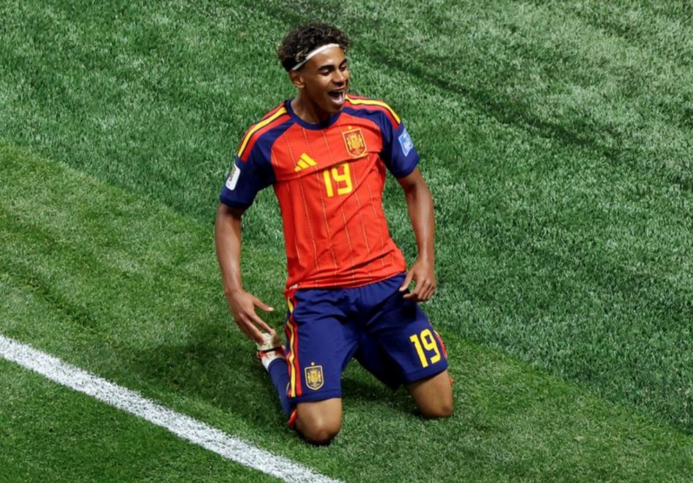 Lamine Yamal nói gì khi ghi bàn thắng đầu tiên tại World Cup? - ảnh 1