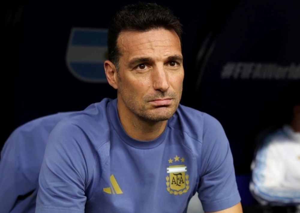 HLV Argentina: Tôi thực sự không còn từ ngữ nào để nói về Messi nữa - ảnh 1