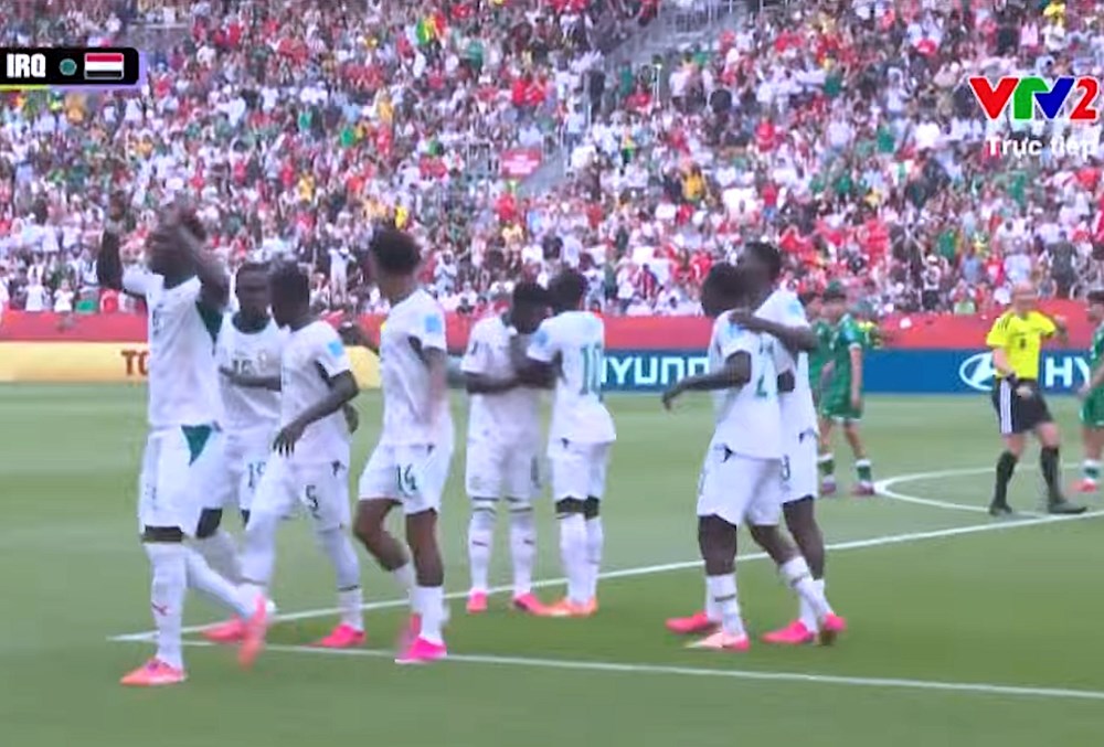 Thắng đậm Iraq, Senegal nuôi hy vọng đi tiếp tại World Cup 2026 - ảnh 1