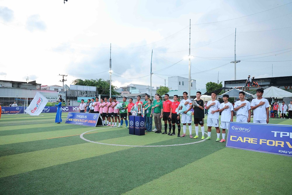 Sôi động Giải bóng đá 6 người vô địch các CLB toàn quốc 2026 - khu vực miền Tây - ảnh 1