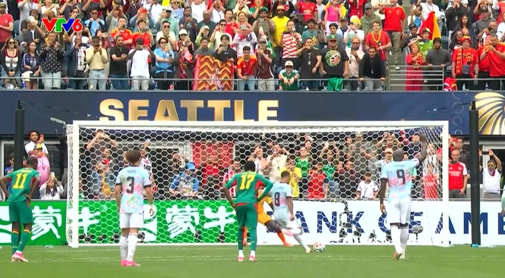 Tiền vệ của Bỉ ghi bàn thắng muộn nhất lịch sử World Cup - ảnh 1