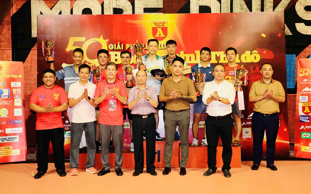 Sôi động Giải Pickleball kỷ niệm 50 năm Báo An ninh Thủ đô xuất bản số đầu tiên - ảnh 4