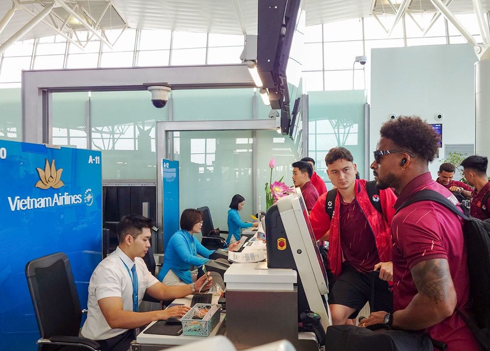 Đội tuyển Việt Nam lên đường sang Thái Lan, bắt đầu hành trình bảo vệ ngôi vương ASEAN Cup 2026 - ảnh 1