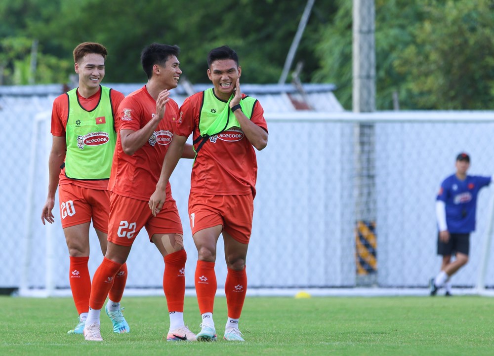 Đội tuyển Việt Nam hoàn thiện chiến thuật trước trận ra quân ASEAN Cup 2026 - ảnh 2