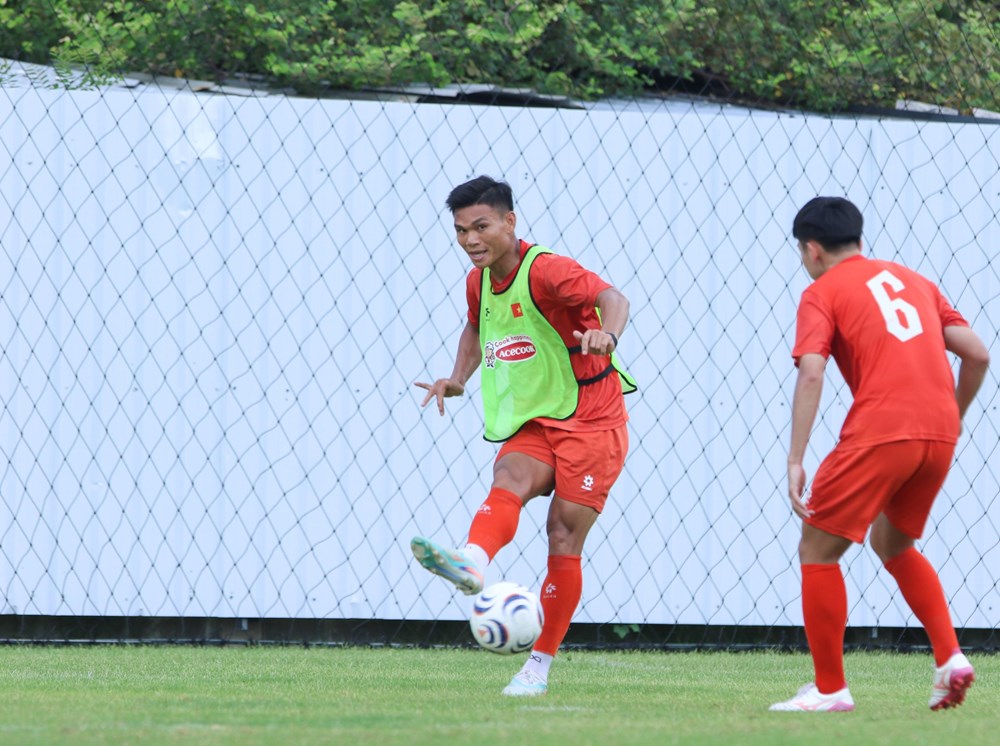 Đội tuyển Việt Nam hoàn thiện chiến thuật trước trận ra quân ASEAN Cup 2026 - ảnh 3