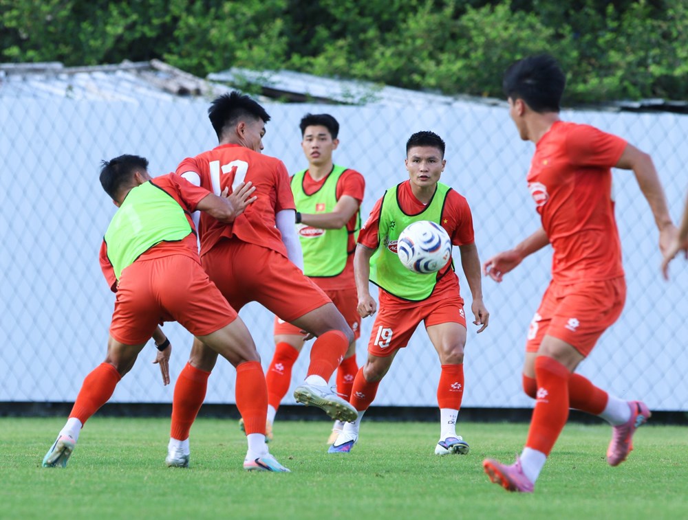 Đội tuyển Việt Nam hoàn thiện chiến thuật trước trận ra quân ASEAN Cup 2026 - ảnh 1