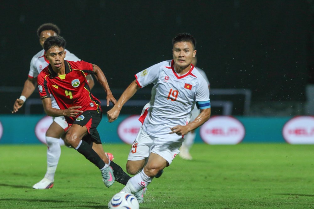 Quang Hải cân bằng kỷ lục khoác áo tuyển Việt Nam của Công Vinh - ảnh 1