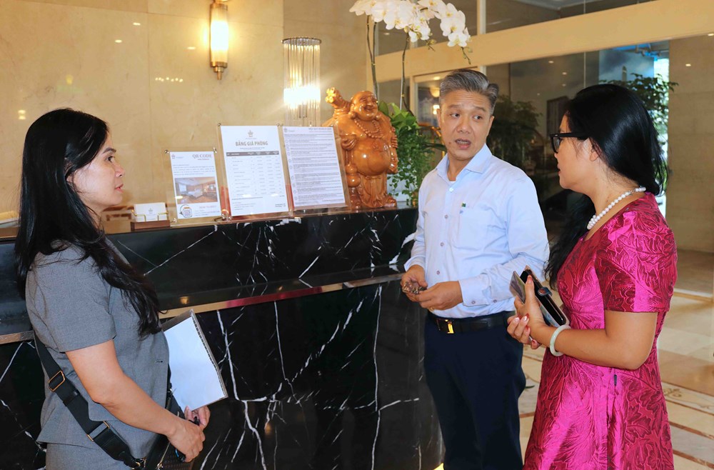 Kiểm tra việc duy trì thực hiện các tiêu chí Bảng xếp hạng “Khách sạn tiêu biểu không thuốc lá” - ảnh 6