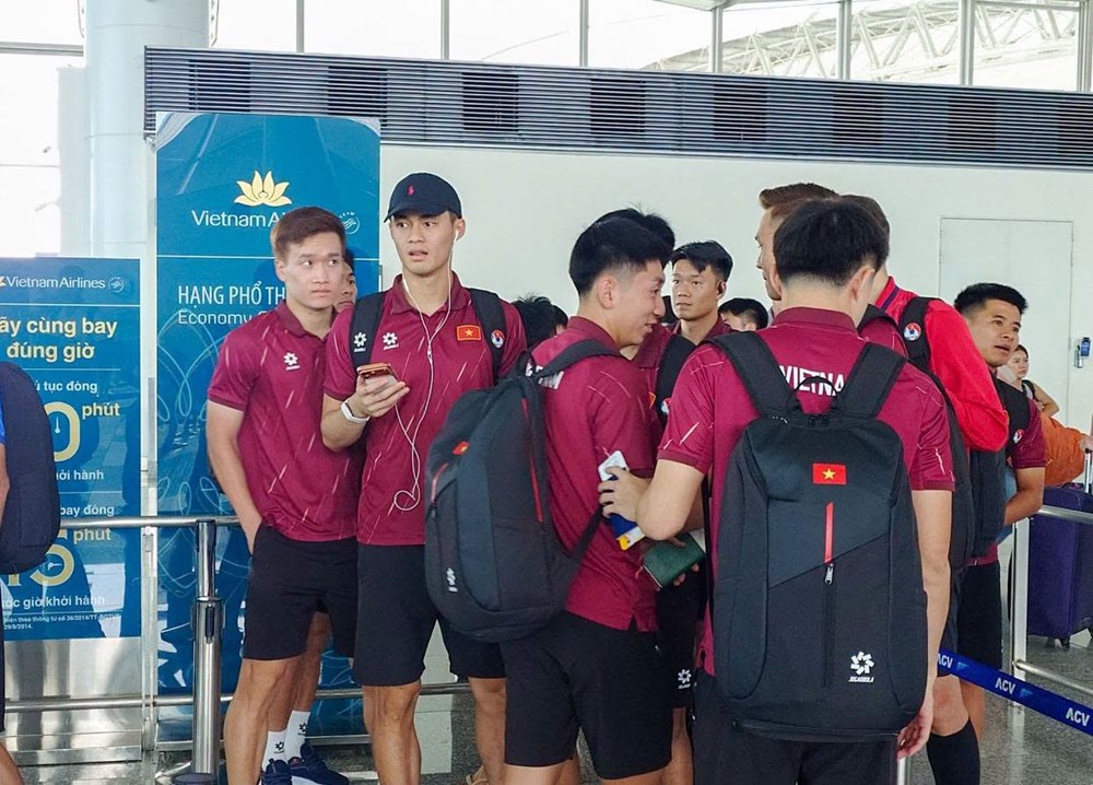Đội tuyển Việt Nam lên đường sang Malaysia, chuẩn bị cho trận bán kết ASEAN Cup 2026 - ảnh 2