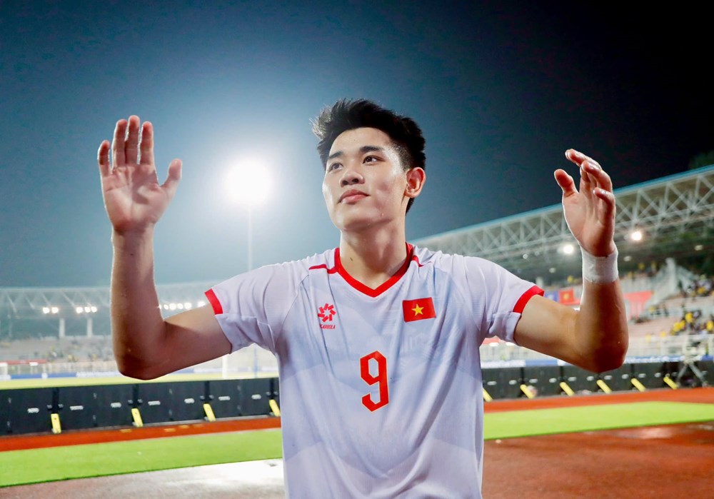 Đình Bắc đối diện nguy cơ lỡ hẹn với trận chung kết ASEAN Cup 2026 - ảnh 1