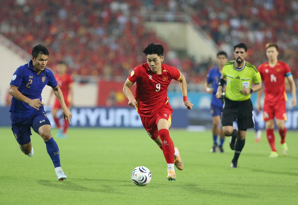 HLV Kim Sang-sik: Đình Bắc đủ sức vươn ra sân chơi lớn - ảnh 2