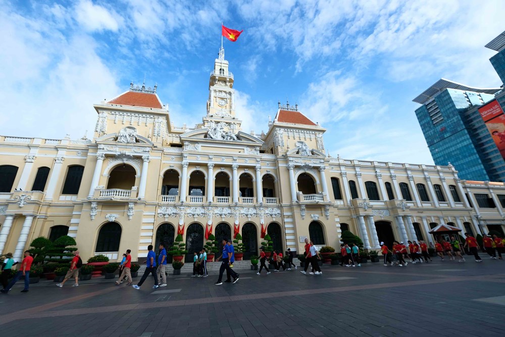 TP.HCM: Hơn 6.000 người đi bộ đồng hành “Cùng Việt Nam tiến bước” - ảnh 4