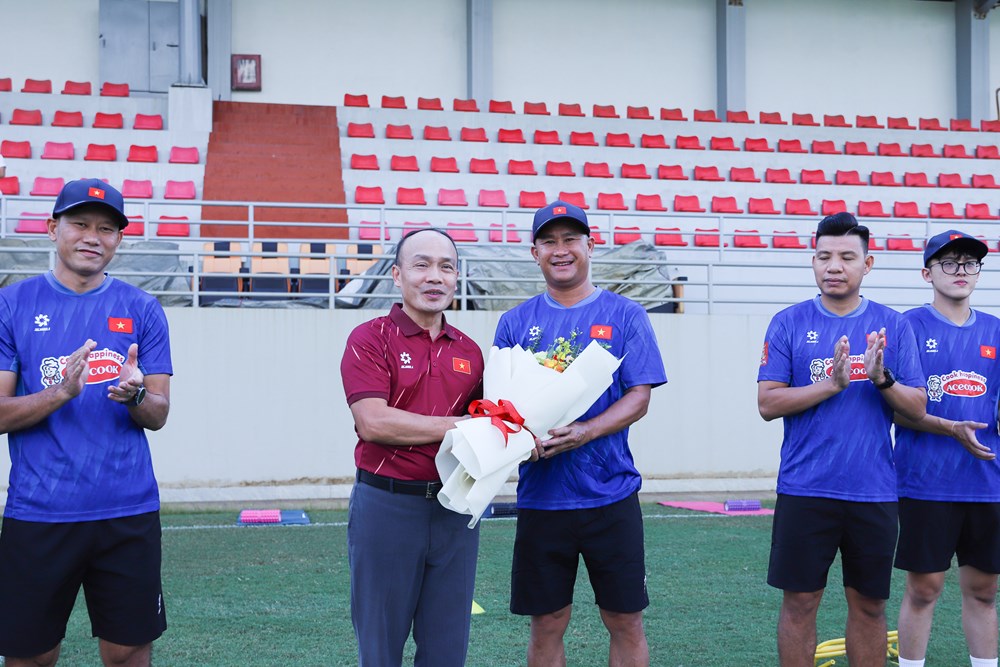 U23 Việt Nam được “tiếp sức” trước giờ sang Nhật Bản dự ASIAD 2026 - ảnh 1