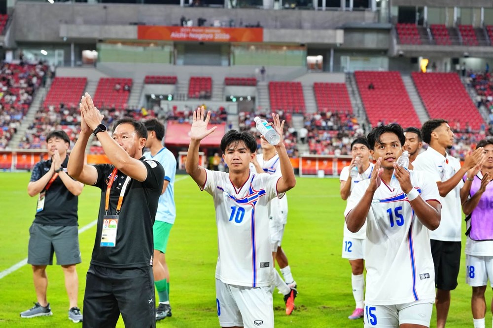 Toàn thắng 2 trận, U23 Thái Lan tiến gần tứ kết ASIAD 2026 - ảnh 2