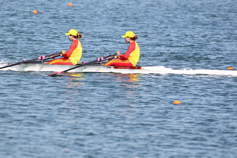 Rowing Việt Nam bội thu HCĐ tại ASIAD 2026 - ảnh 1