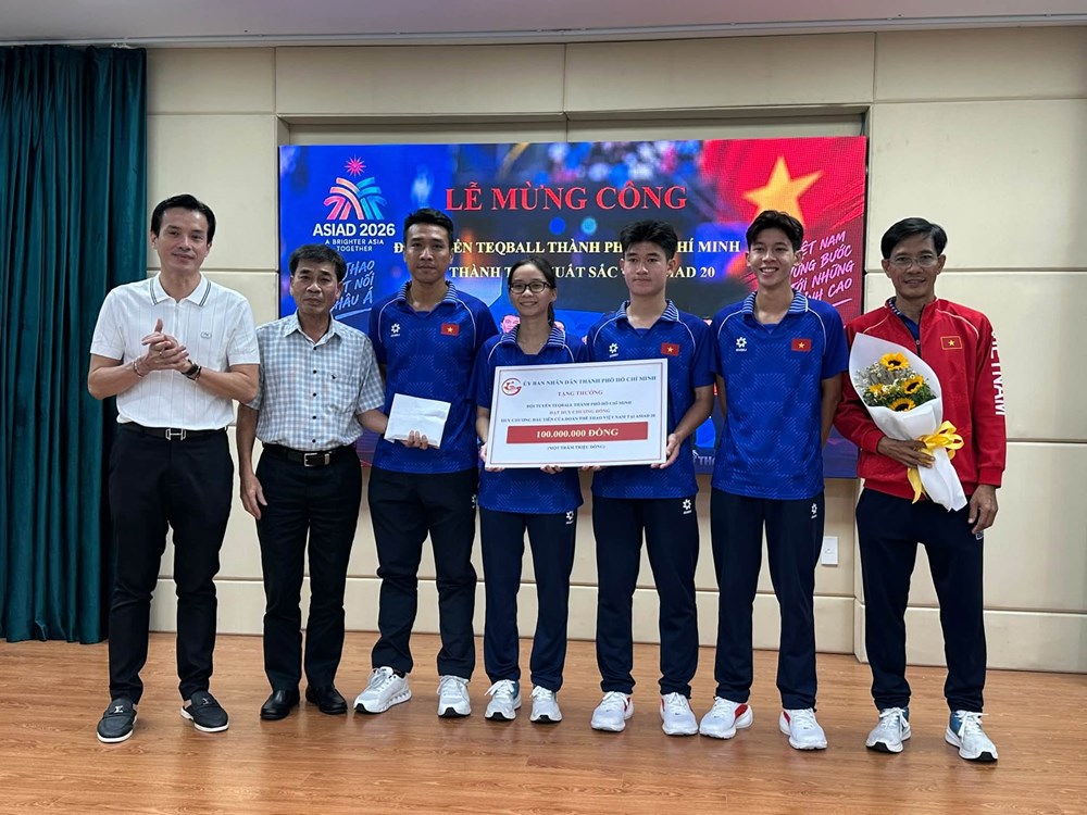 TP.HCM khen thưởng đội tuyển teqball giành HCĐ ASIAD 2026 - ảnh 1