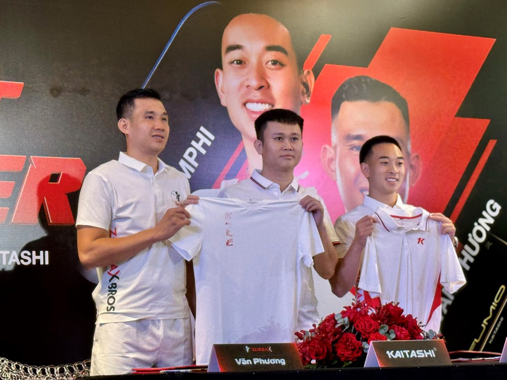 Cột mốc mới của hai ngôi sao pickleball Nguyễn Văn Phương và Nick Khamphi - ảnh 1