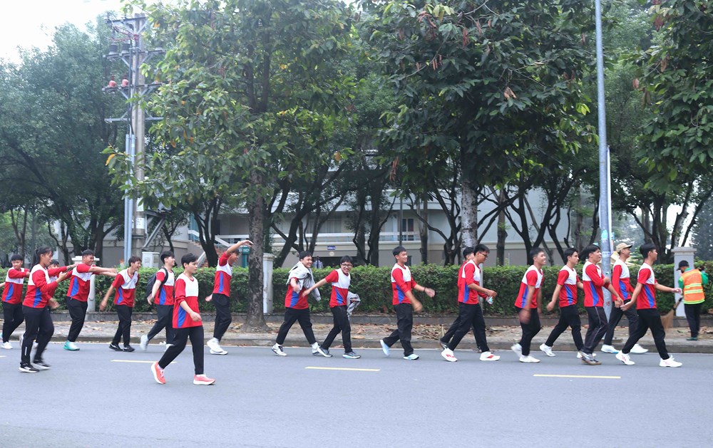 TP.HCM: Gần 10.000 người hưởng ứng Lễ phát động mỗi người dân lựa chọn ít nhất một môn thể thao phù hợp để luyện tập - ảnh 18