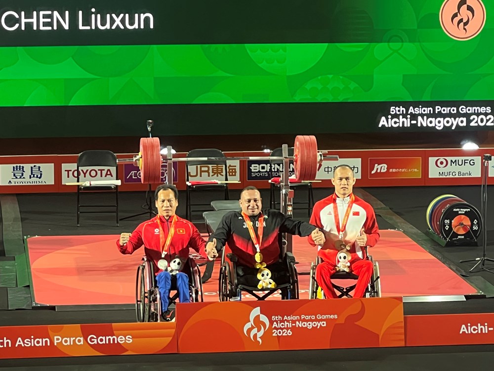 Lê Văn Công giành HCB, “mở hàng” huy chương cho Việt Nam tại Asian Para Games 2026 - ảnh 1