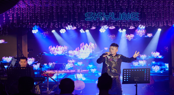 Cặp song sinh với niềm đam mê âm nhạc từ tình yêu và trái tim nhân ái - ảnh 2
