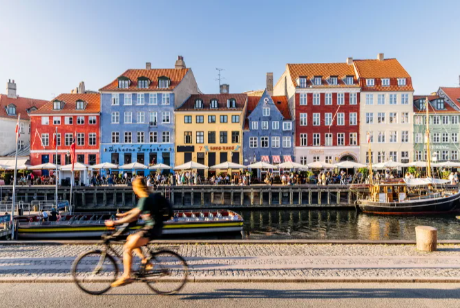 Vienna tiếp tục là thành phố đáng sống nhất thế giới 2024 - ảnh 2