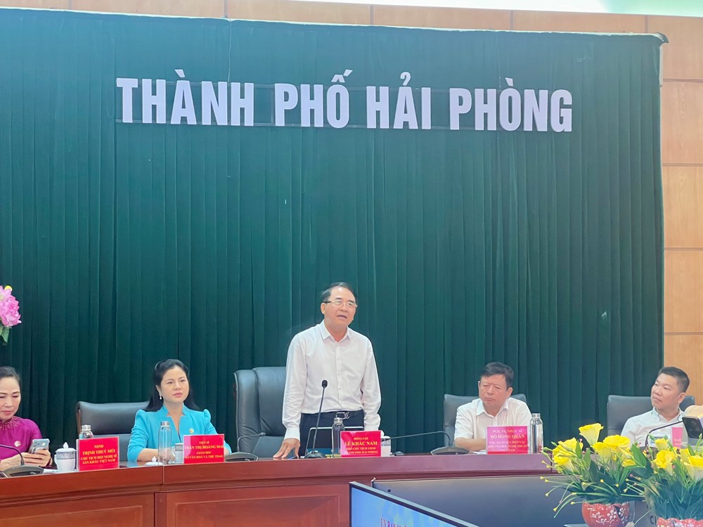 Điểm hẹn văn hóa của nghệ sĩ và công chúng - ảnh 1