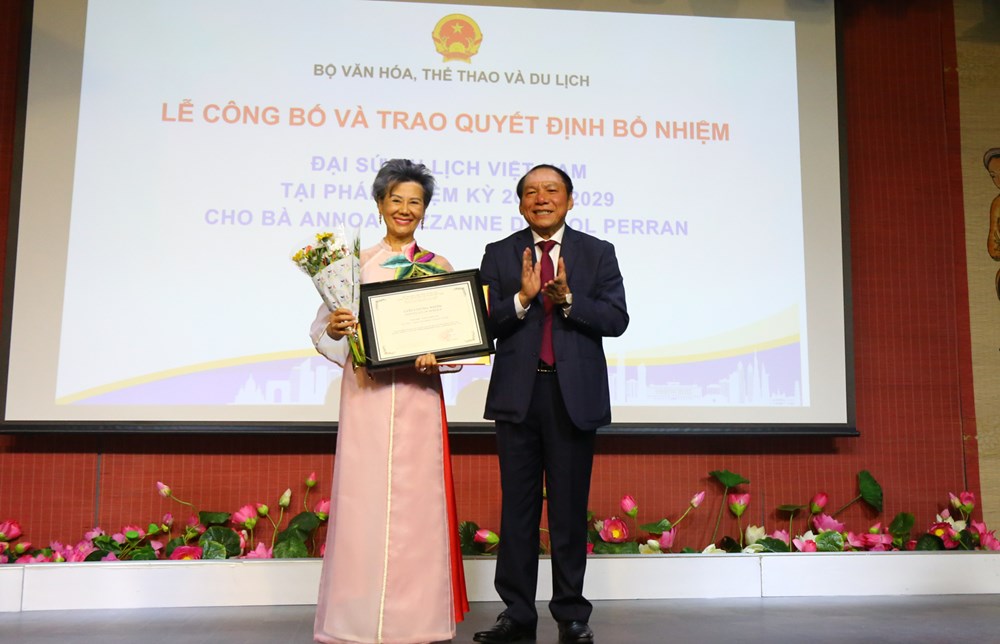 Dành tâm huyết cho quê mẹ - ảnh 1