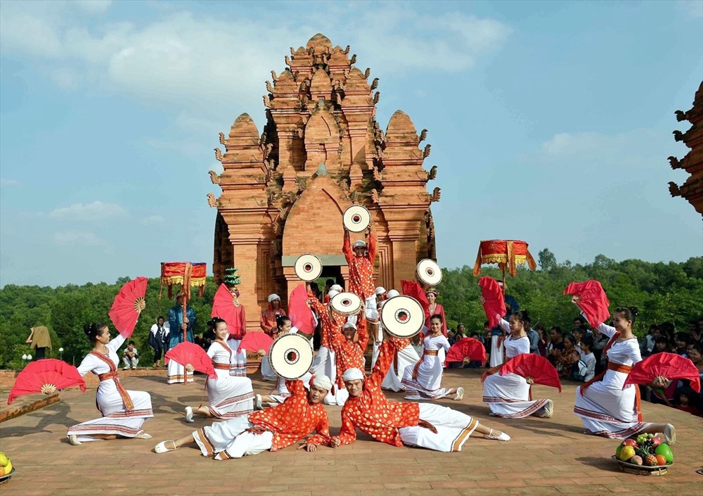 Lung linh sắc màu văn hóa Chăm - ảnh 3