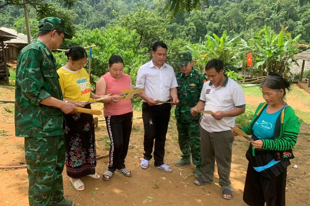 Chuyện về “người có uy tín” ở bản Mùa Xuân - ảnh 1