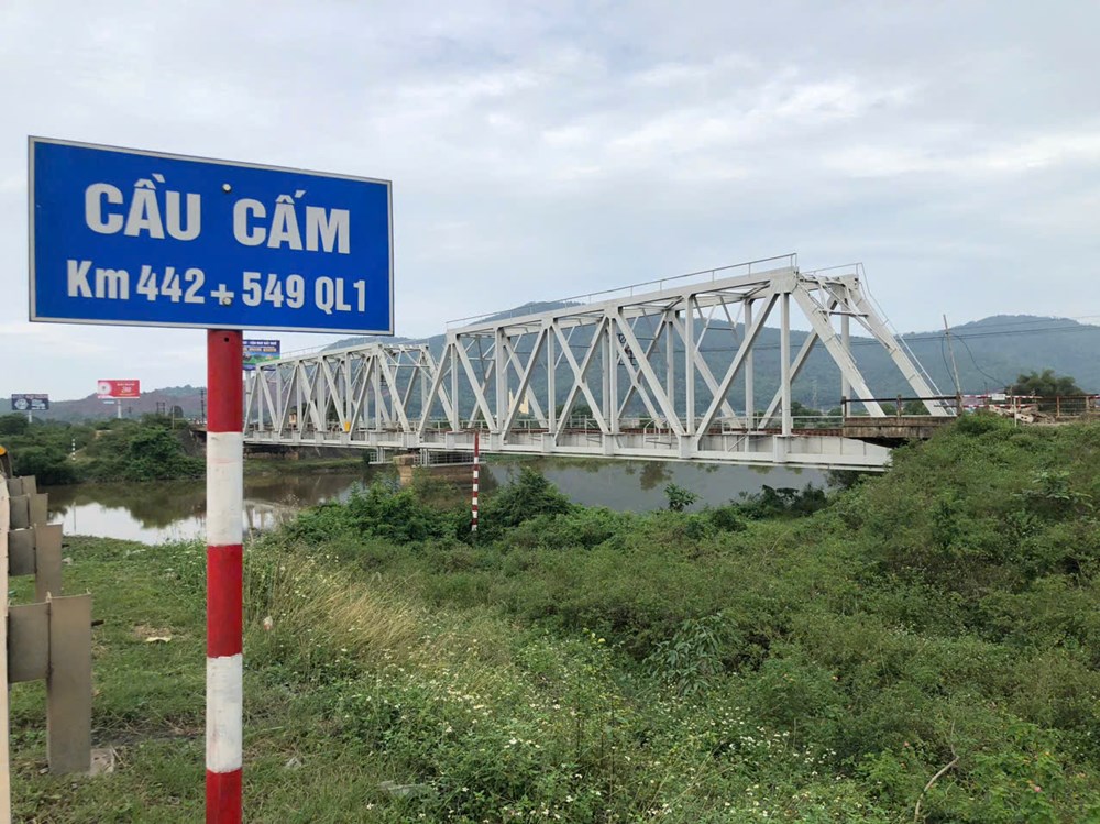 Chạnh lòng địa danh lịch sử quốc gia Cầu Cấm - ảnh 1